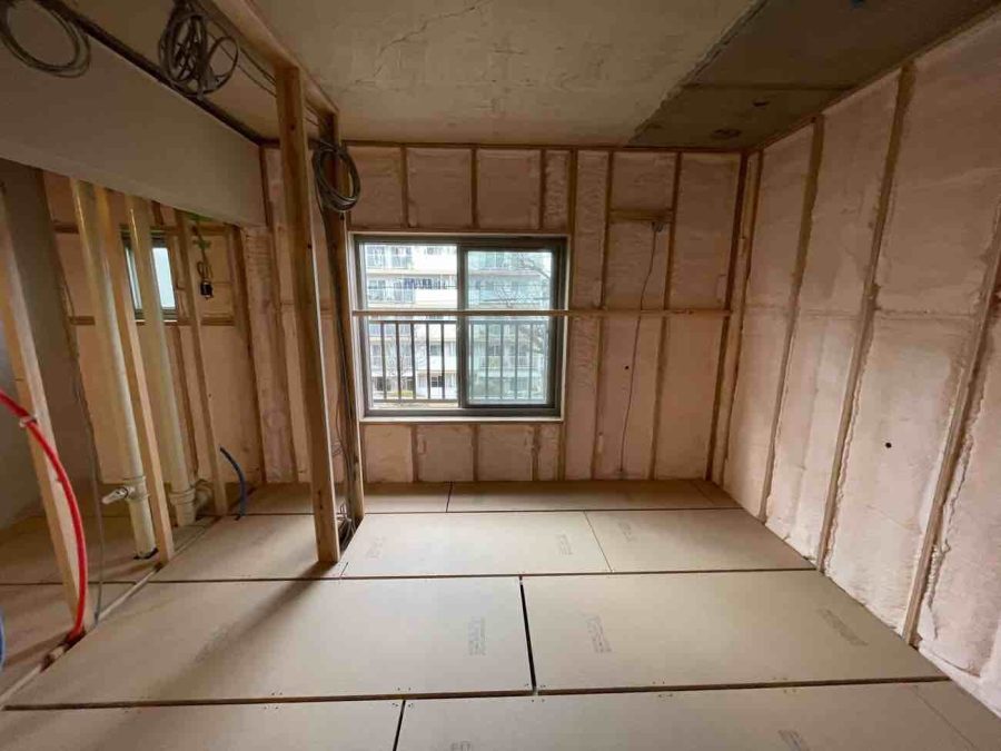 BEFORE : 断熱施工時の居室