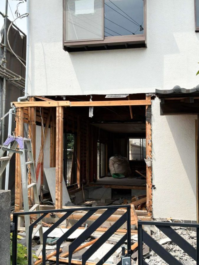 外装も一部組み直します